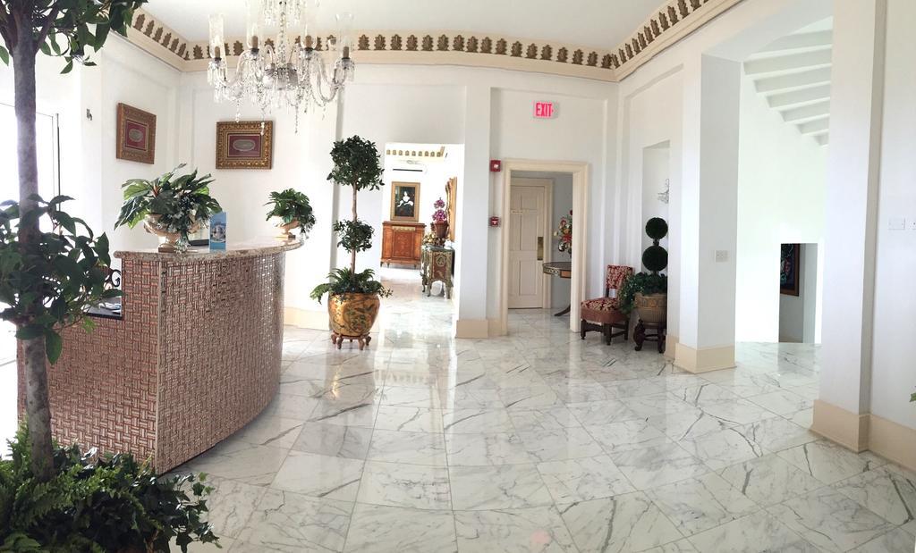 Ocean West Boutique Hotel Nassau Buitenkant foto