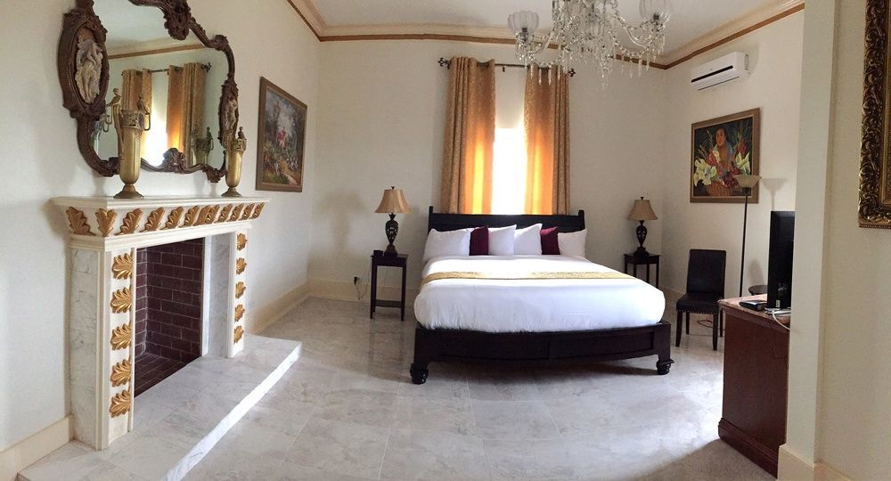 Ocean West Boutique Hotel Nassau Buitenkant foto