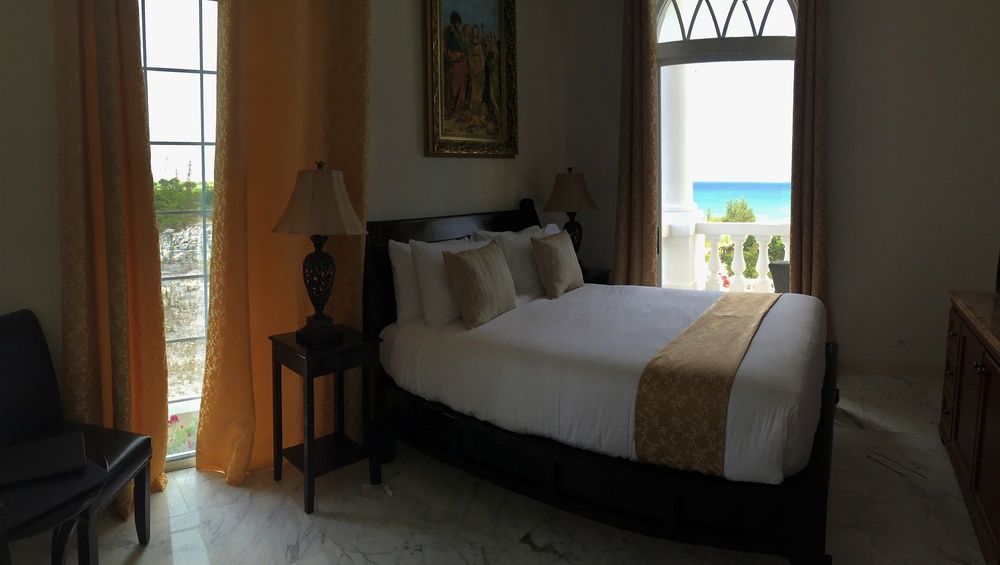 Ocean West Boutique Hotel Nassau Buitenkant foto